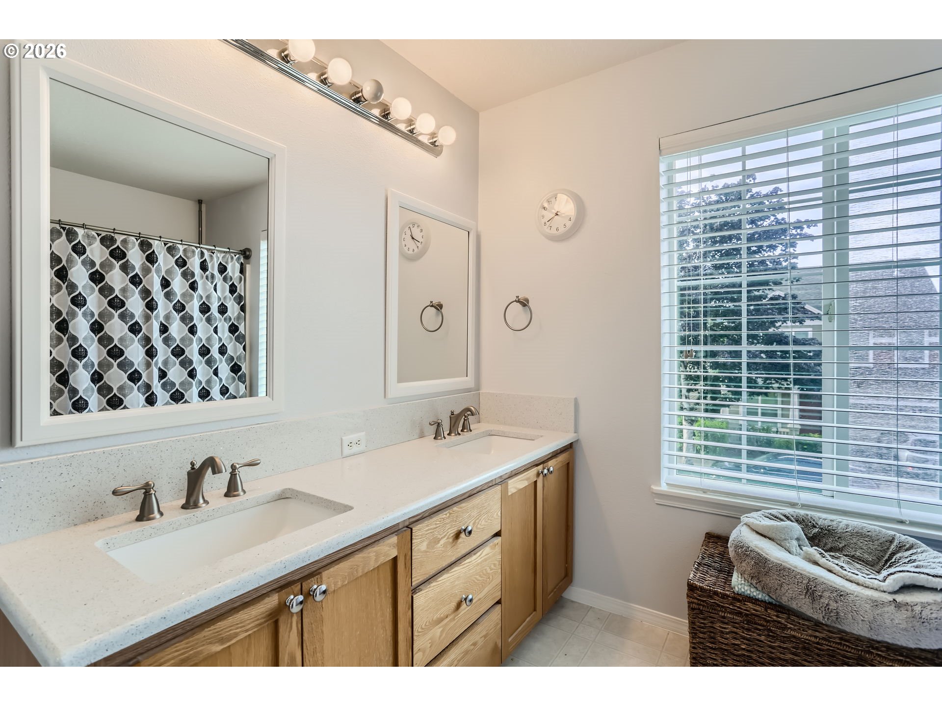 20607 Southwest Rosemount Street Beaverton, OR 97078 - Photo 21 of 27 Hallway