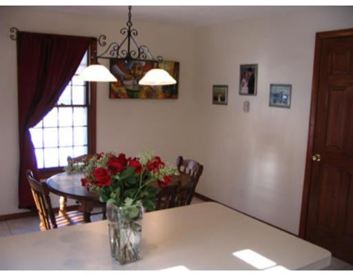 200 Forest Street Reading, MA 01867 - Photo 3 of 10 Gallery Image 3