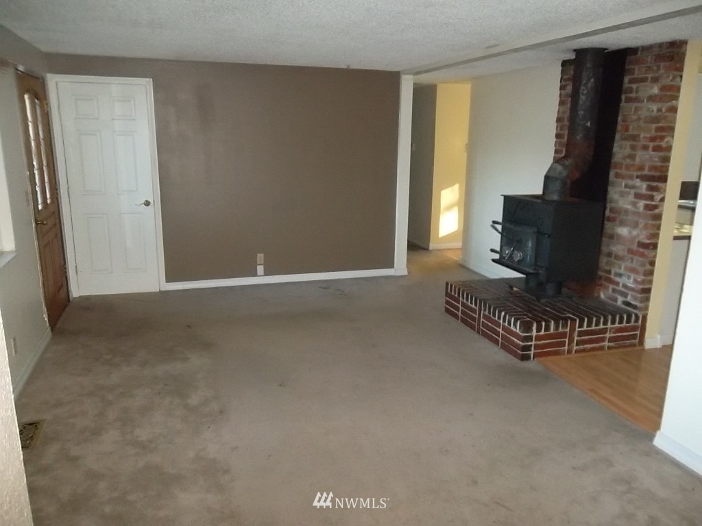 6436 Kirsop Road Southwest Tumwater, WA 98512 - Photo 7 of 24 Gallery Image 7