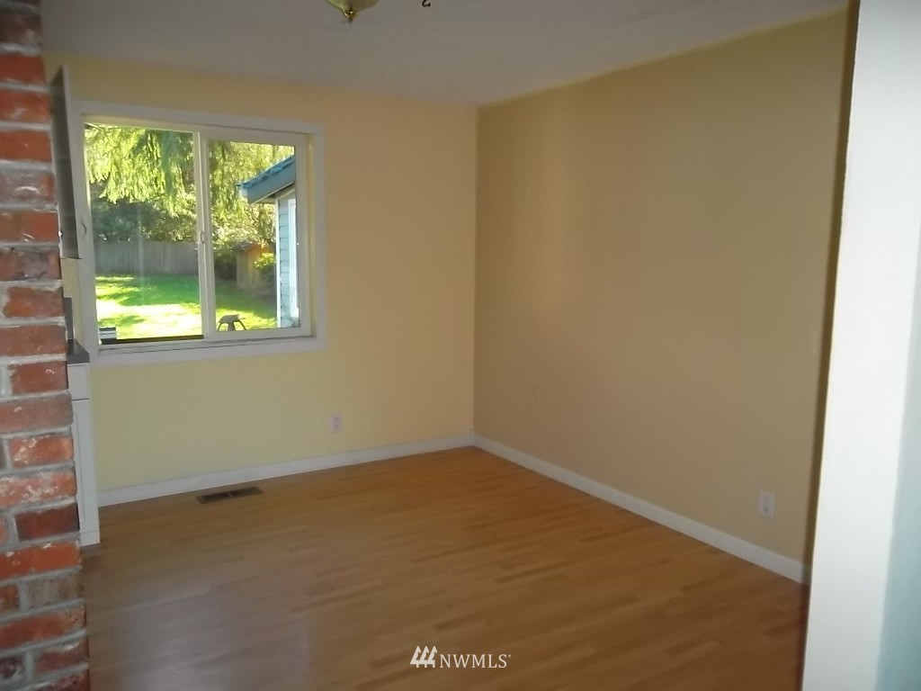 6436 Kirsop Road Southwest Tumwater, WA 98512 - Photo 8 of 24 Gallery Image 8