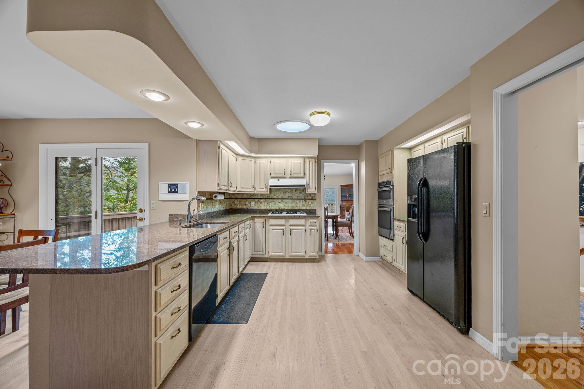 68 Stony Ridge Asheville, NC 28804 - Photo 12 of 48