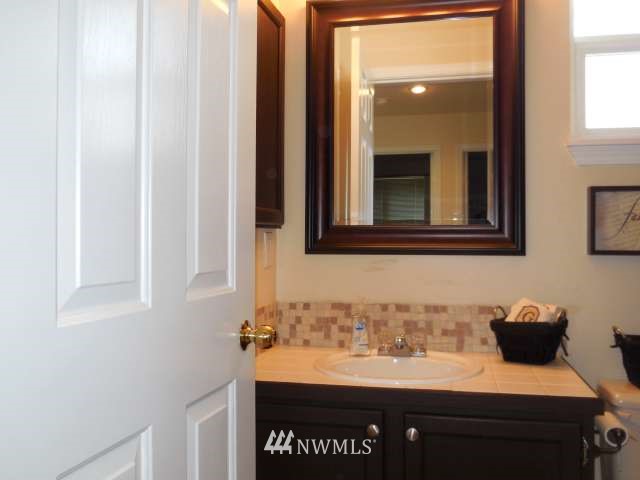 23125 15th Avenue Southeast, Unit F2 Bothell, WA 98021 - Photo 14 of 21 Gallery Image 14