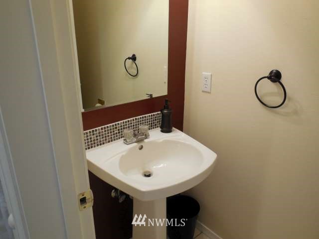 23125 15th Avenue Southeast, Unit F2 Bothell, WA 98021 - Photo 16 of 21 Gallery Image 16