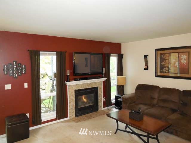 23125 15th Avenue Southeast, Unit F2 Bothell, WA 98021 - Photo 5 of 21 Gallery Image 5