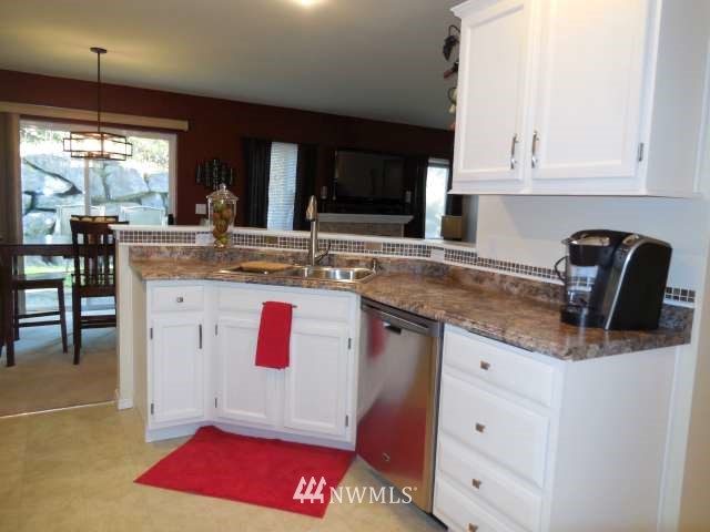 23125 15th Avenue Southeast, Unit F2 Bothell, WA 98021 - Photo 8 of 21 Gallery Image 8