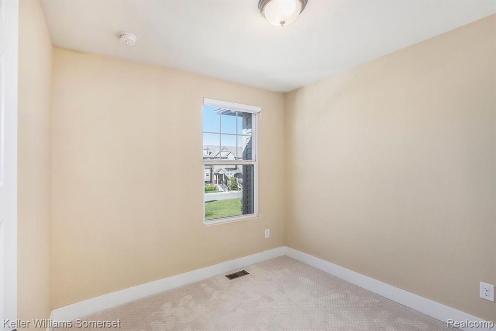 2841 Hartwick Drive Rochester Hills, MI 48307 - Photo 12 of 16