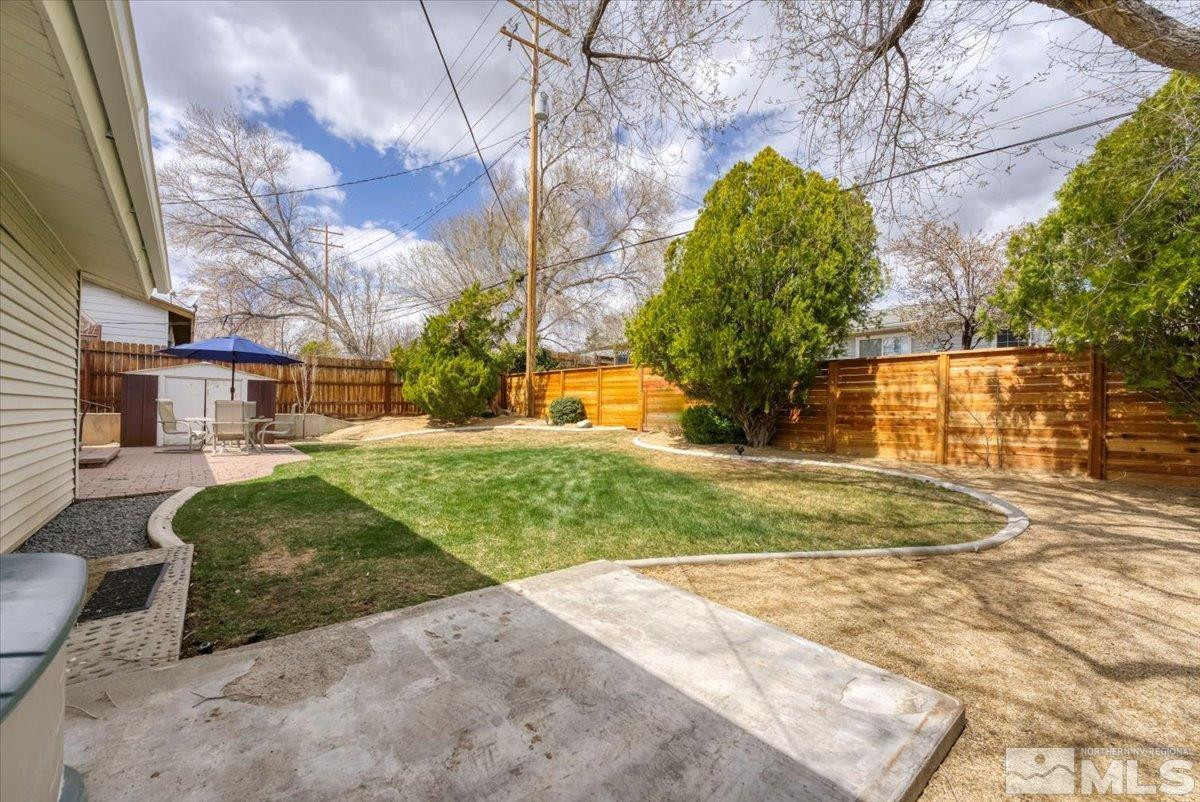 1865 Gridley Avenue Reno, NV 89503 - Photo 23 of 27 a view of a garden