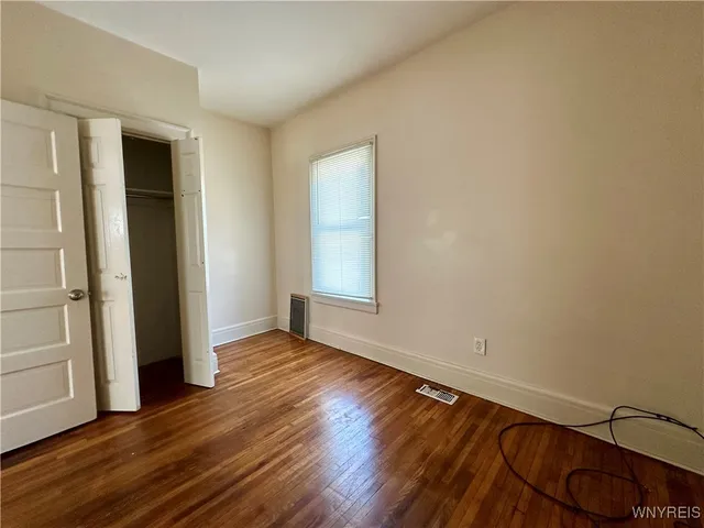 $1,400 | 127 Hayden Street, Buffalo, NY 14210