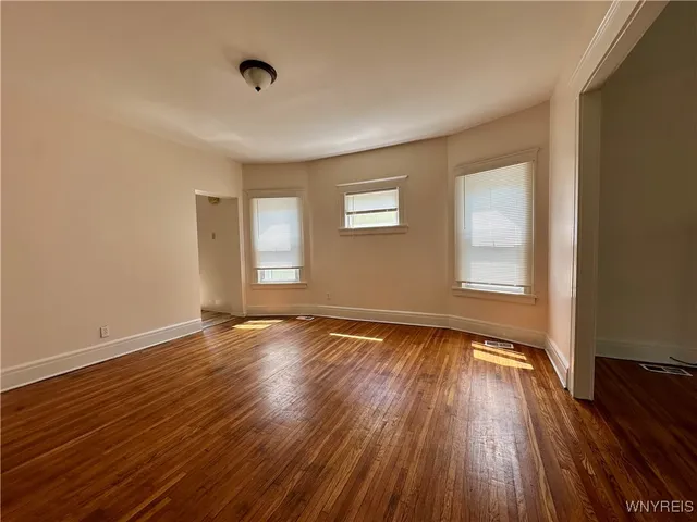 $1,400 | 127 Hayden Street, Buffalo, NY 14210
