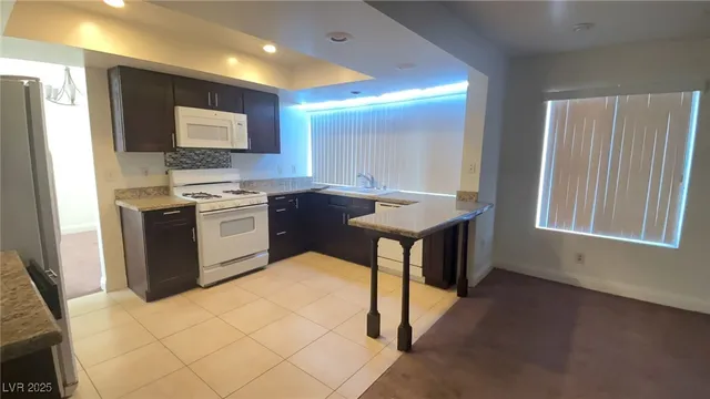 $1,995 | 3029 Brigantine Way, Las Vegas, NV 89128