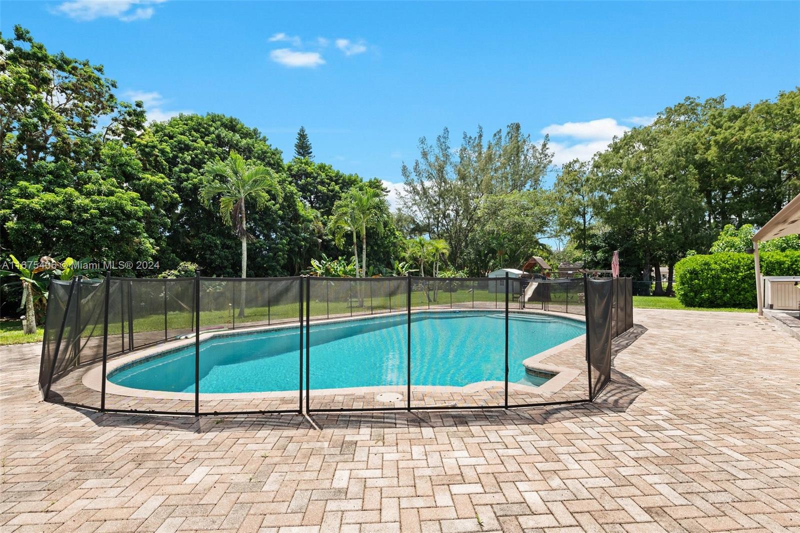 18540 Southwest 61st Court Southwest Ranches, FL 33332 - Photo 32 of 38 Gallery Image 32