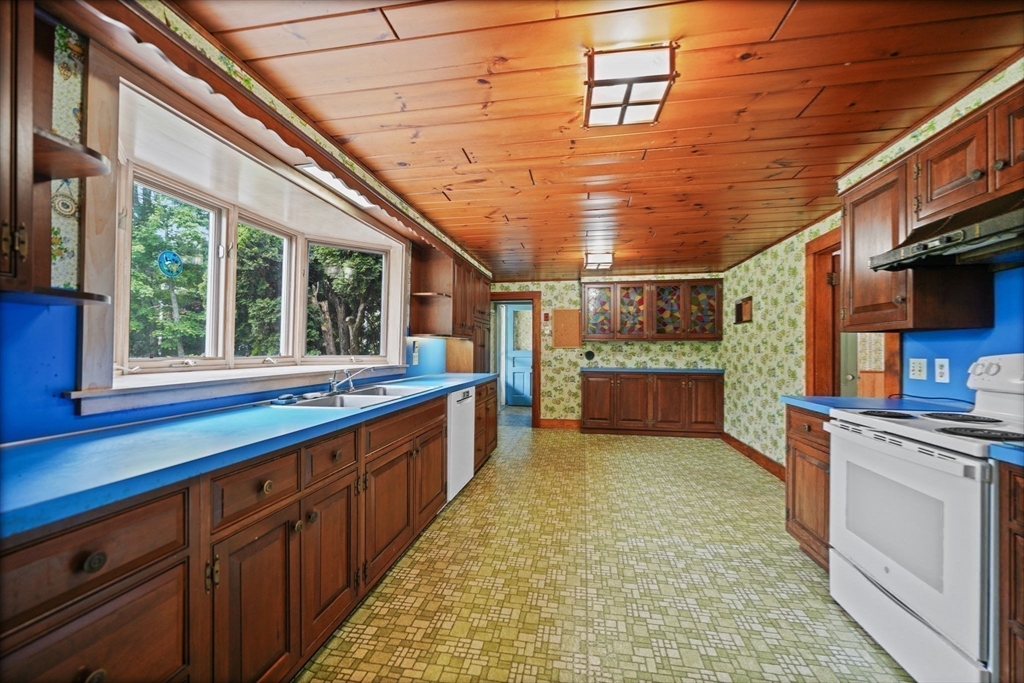 651 Point Road Marion, MA 02738 - Photo 6 of 28