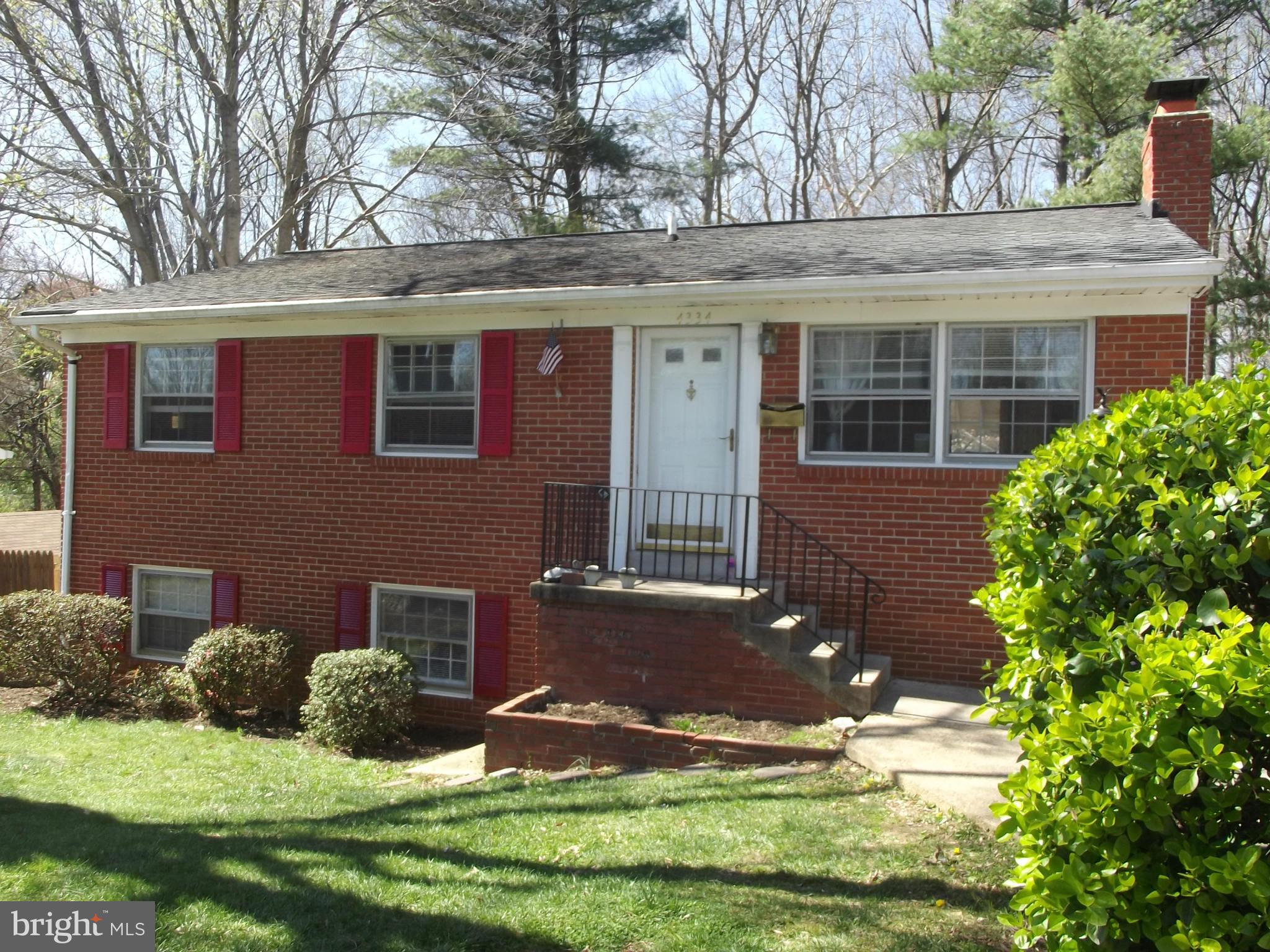 4334 Granby Road Woodbridge, VA 22193 - Photo 2 of 17 Exterior (Front)
