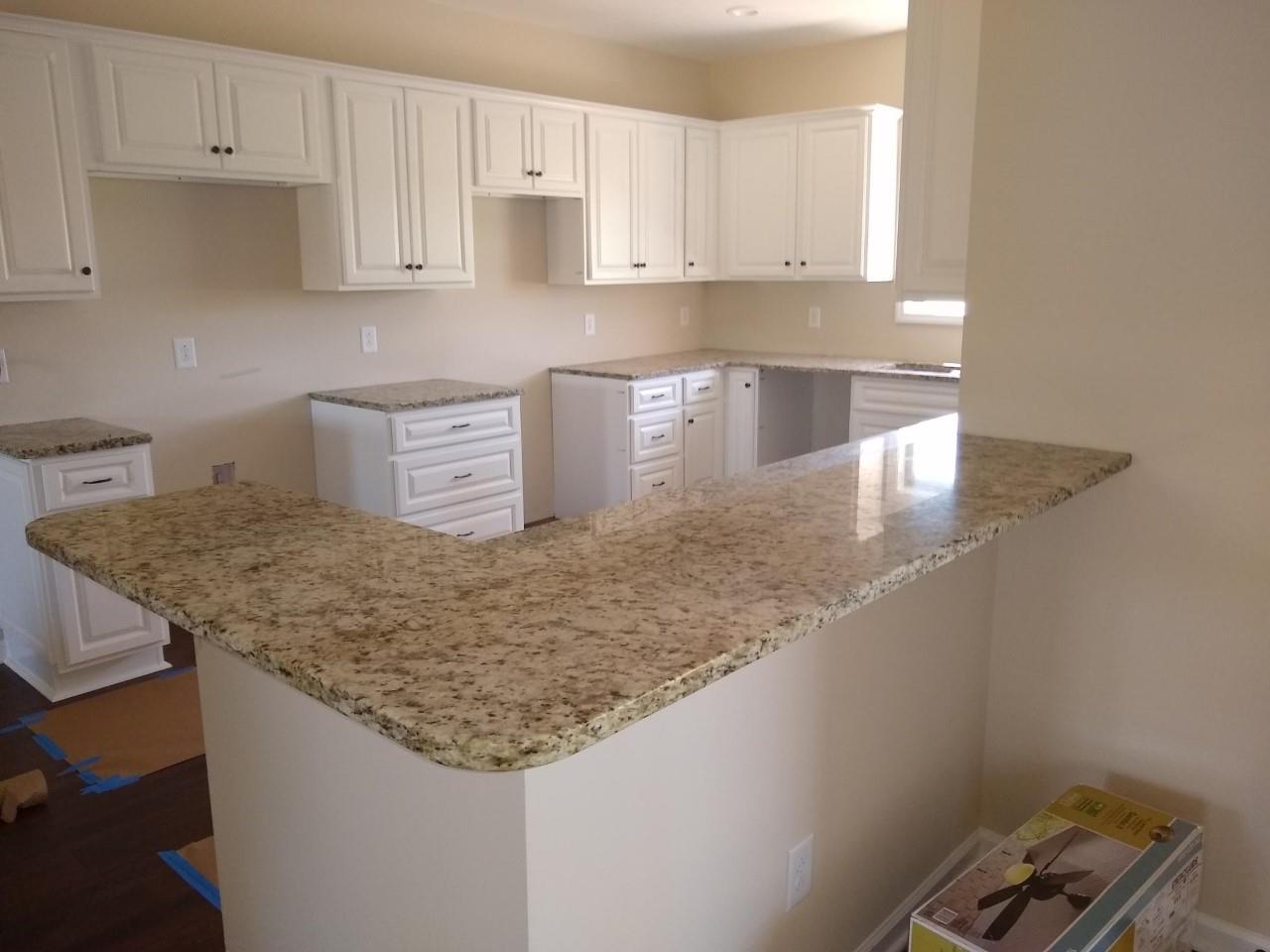 4926 Thick Road Chapel Hill, TN 37034 - Photo 8 of 17 L - shaped granite bar area