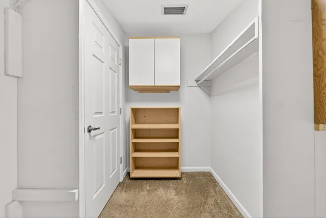 a view of utility room