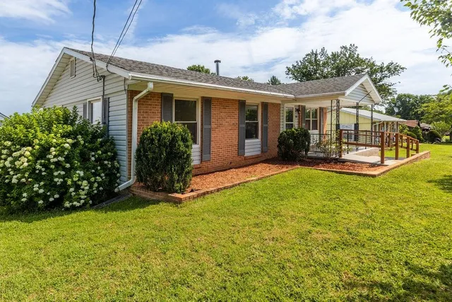 a view of house with front door