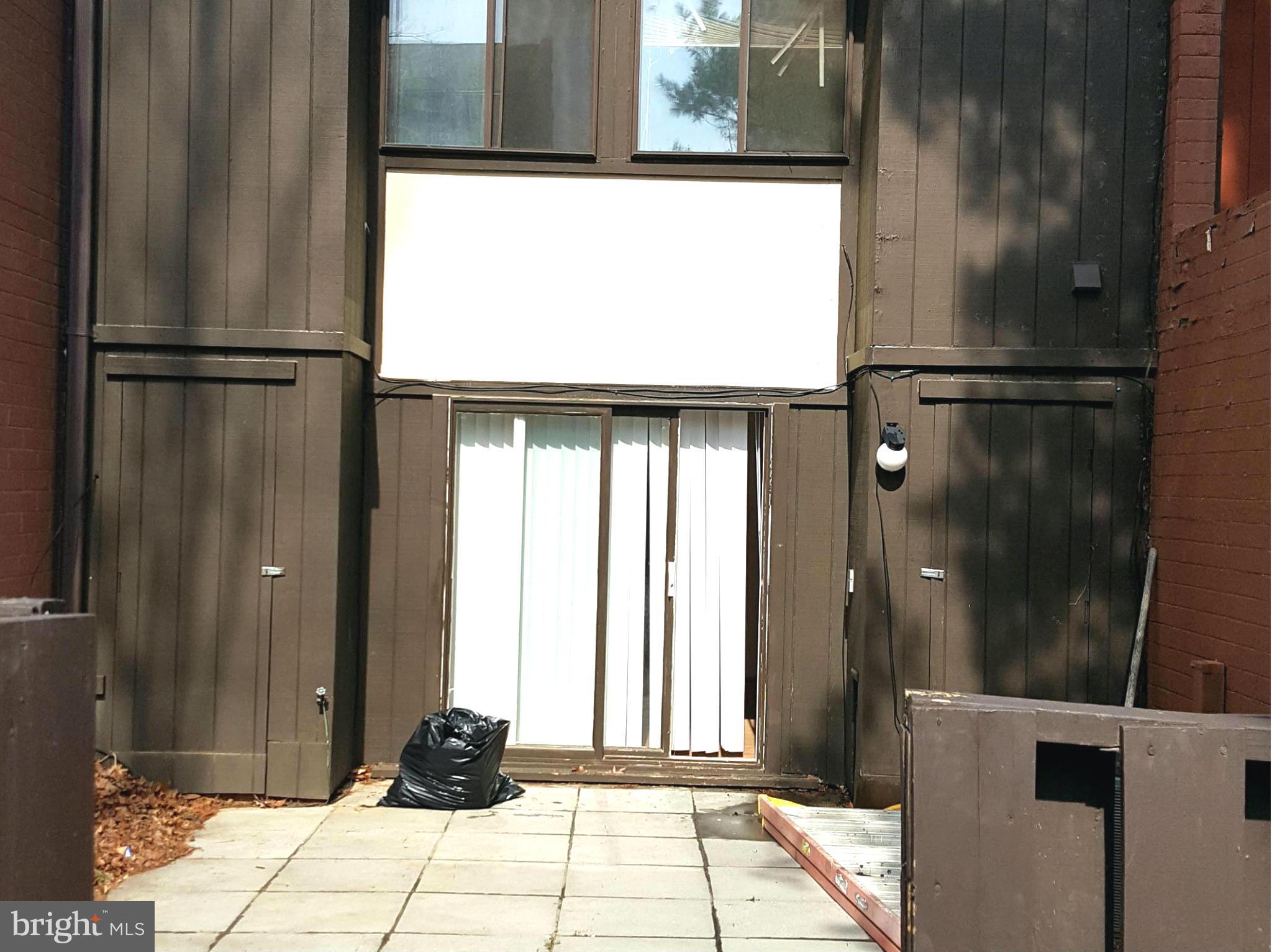 1352 Northgate Square Reston, VA 20190 - Photo 14 of 17 Exterior (Rear)