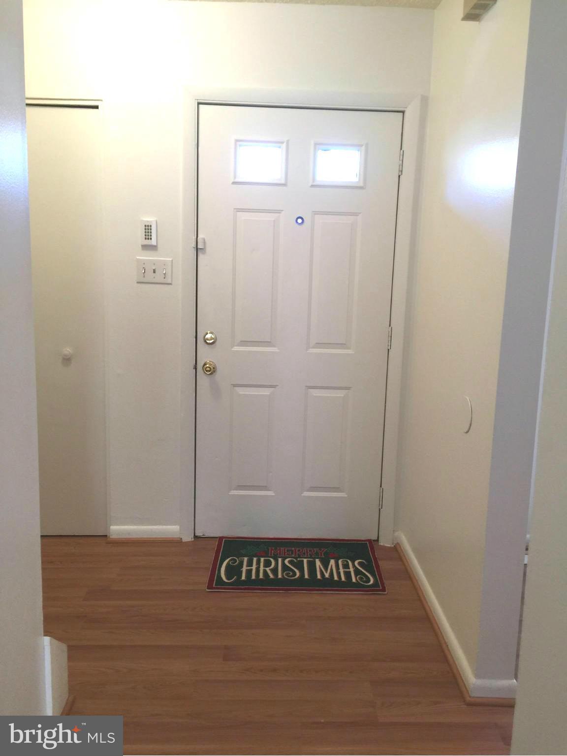 1352 Northgate Square Reston, VA 20190 - Photo 3 of 17 Interior (General)