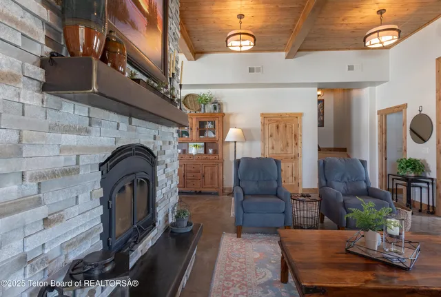 $1,895,000 | 321 Western Sky Drive, Etna, WY 83118