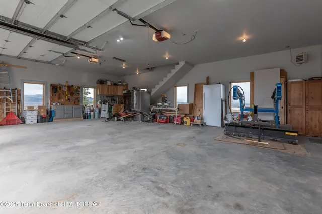 $1,895,000 | 321 Western Sky Drive, Etna, WY 83118