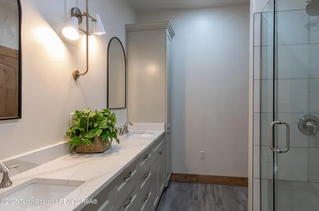 $1,895,000 | 321 Western Sky Drive, Etna, WY 83118