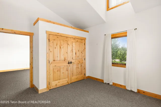 $1,895,000 | 321 Western Sky Drive, Etna, WY 83118