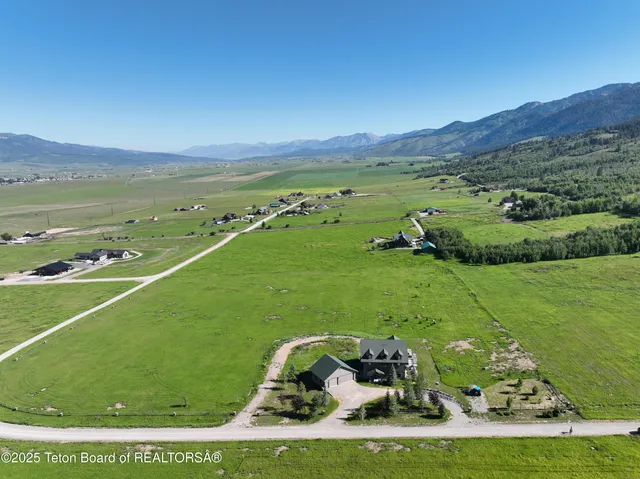 $1,895,000 | 321 Western Sky Drive, Etna, WY 83118
