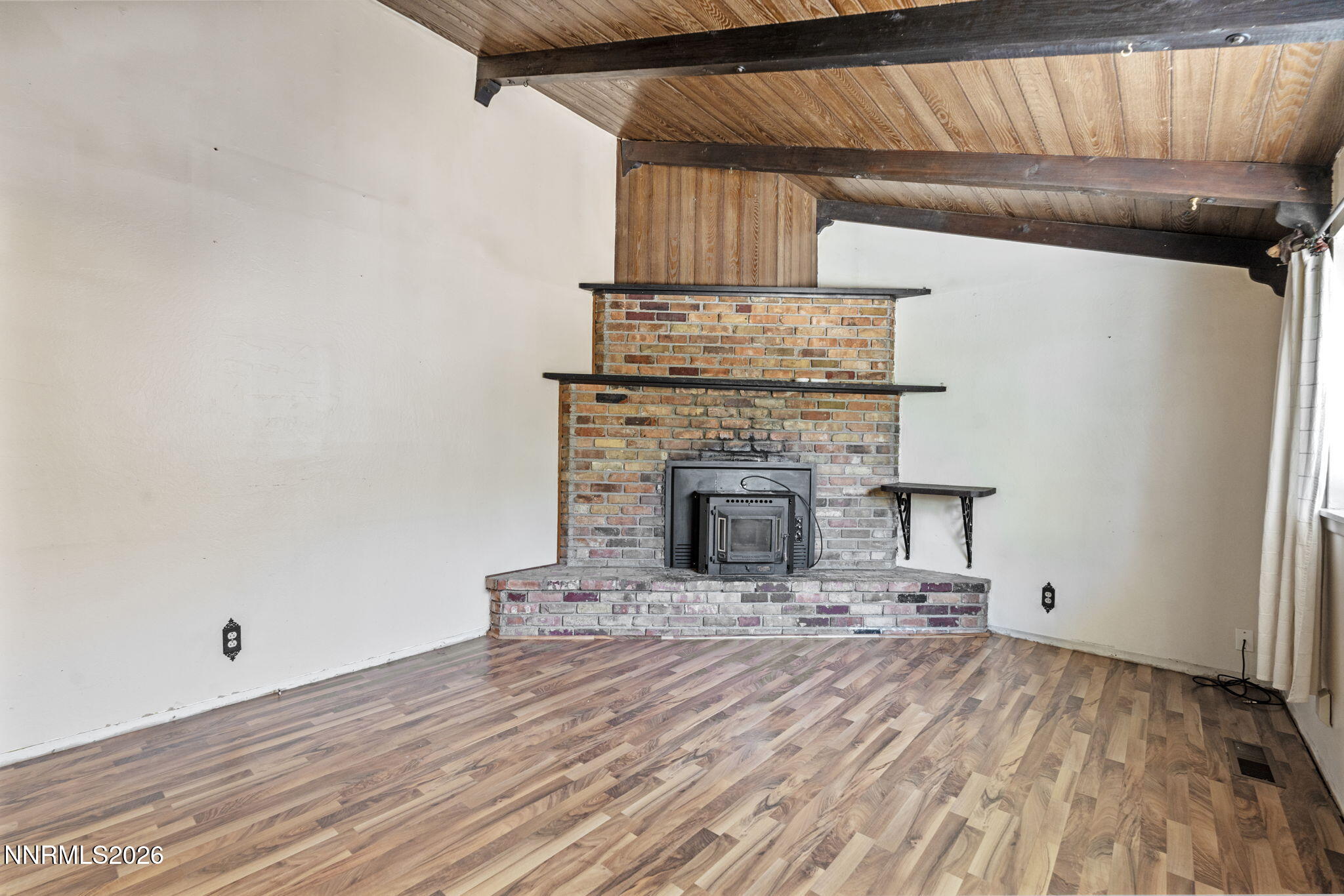 2035 Carlin Street Reno, NV 89503 - Photo 5 of 36 9-web-or-mls-DSC03796