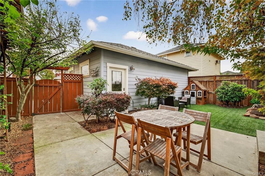 2509 England Street Chico, CA 95928 - Photo 36 of 38 Backyard with Detached Garage