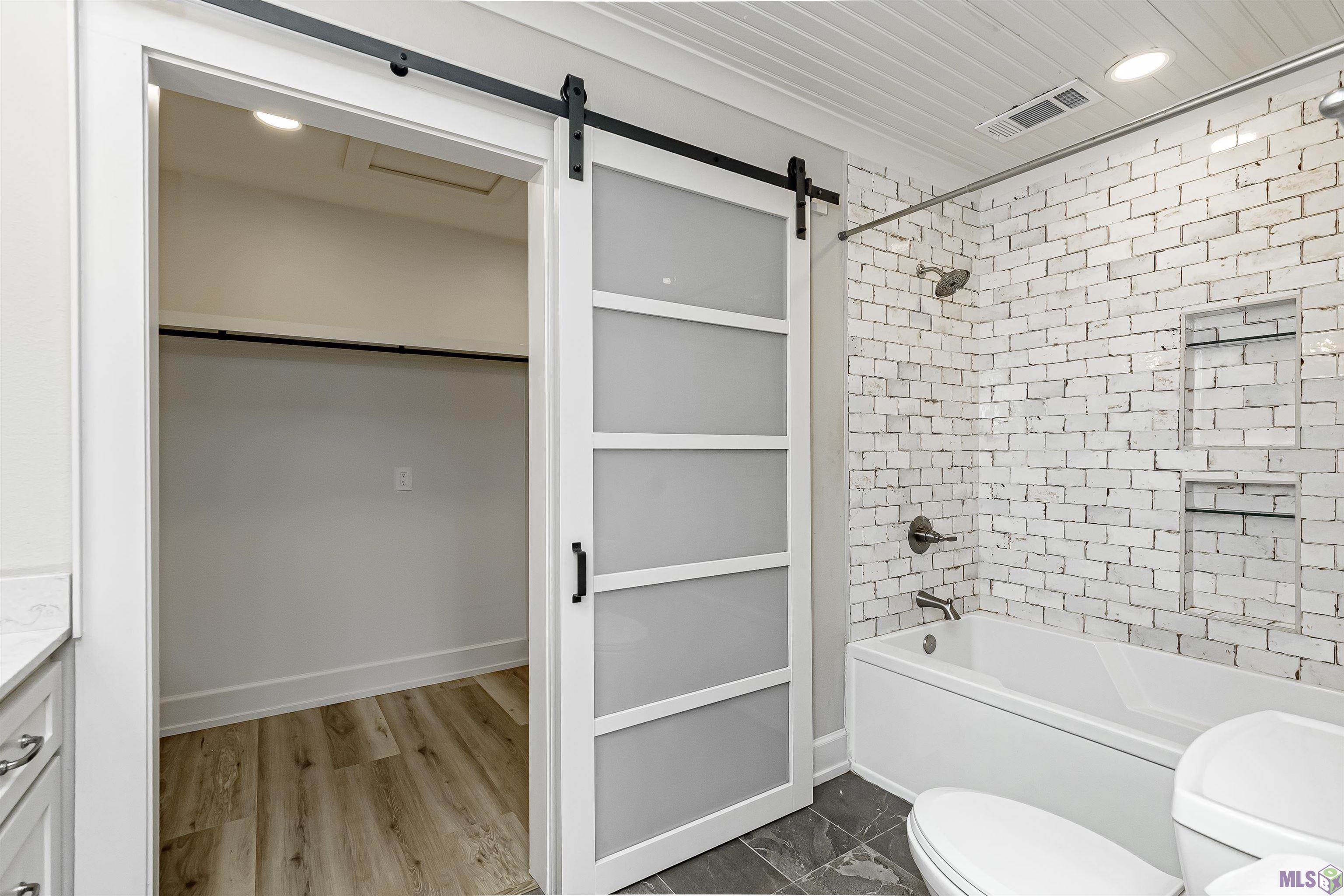 11233 Stringer Bridge Road St. Amant, LA 70774 - Photo 20 of 24