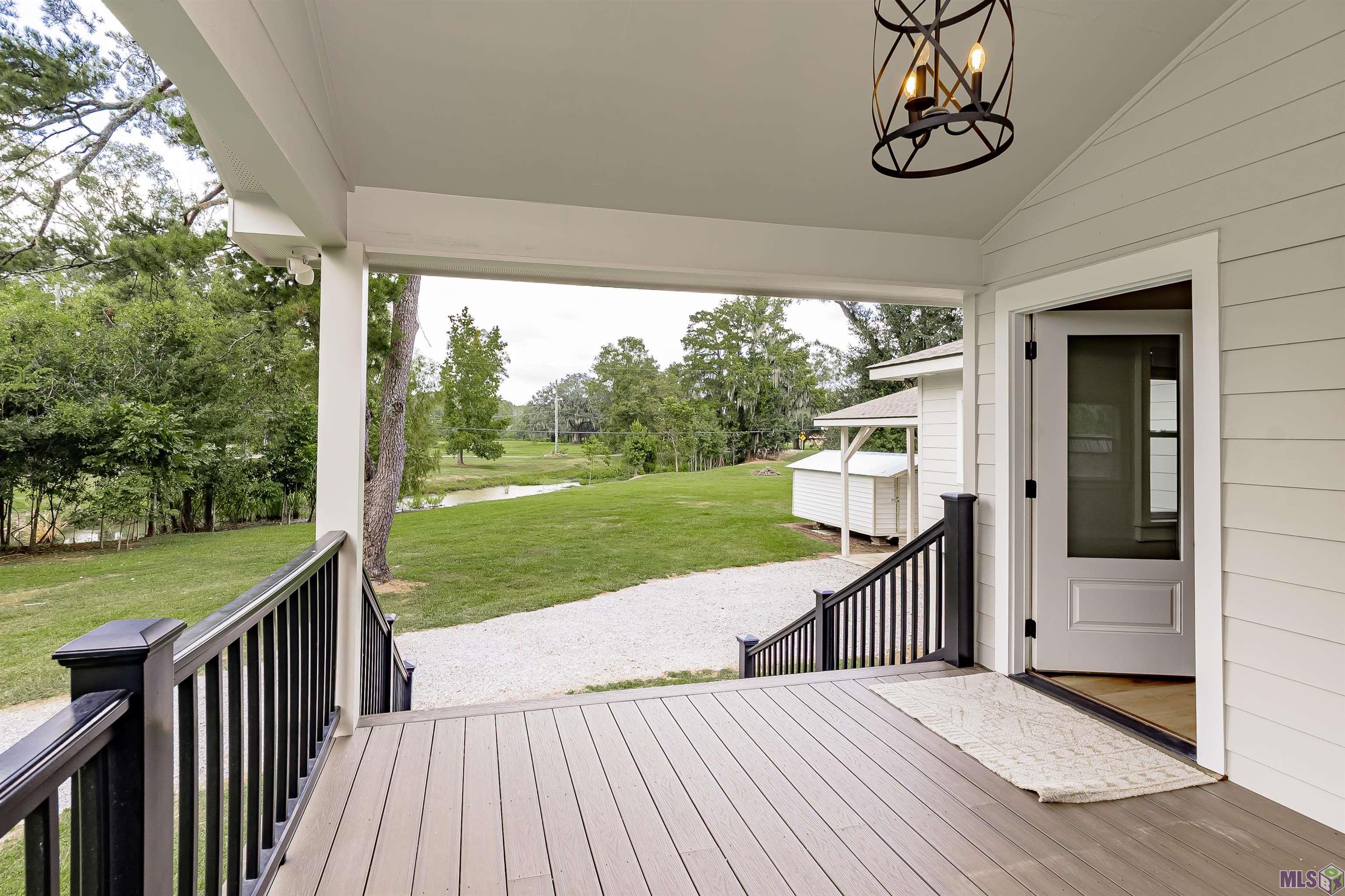 11233 Stringer Bridge Road St. Amant, LA 70774 - Photo 8 of 24