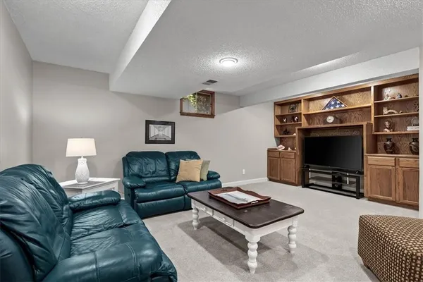 $750,000 | 12028 Ballentine Street, Overland Park, KS 66213