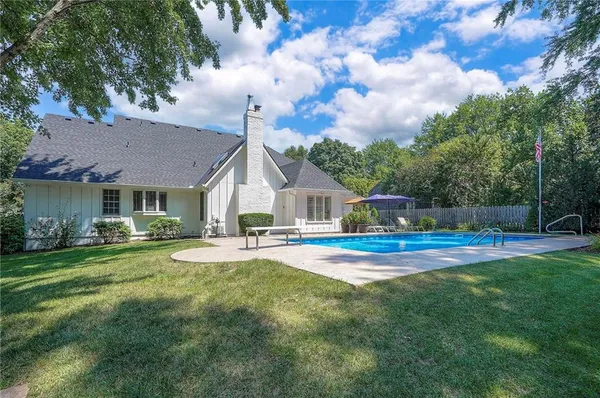 $750,000 | 12028 Ballentine Street, Overland Park, KS 66213