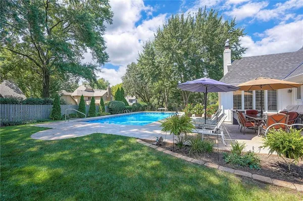 $750,000 | 12028 Ballentine Street, Overland Park, KS 66213