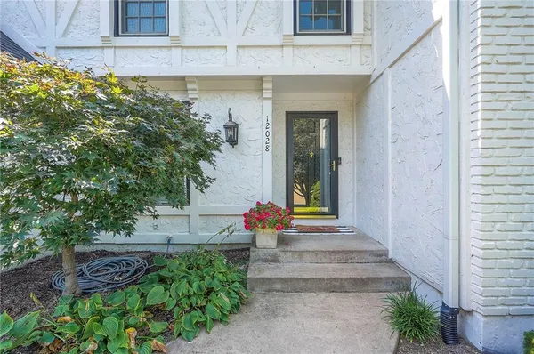 $750,000 | 12028 Ballentine Street, Overland Park, KS 66213