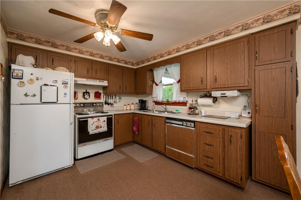162 Cooper Road Cabot, PA 16023 - Photo 8 of 22 Gallery Image 8