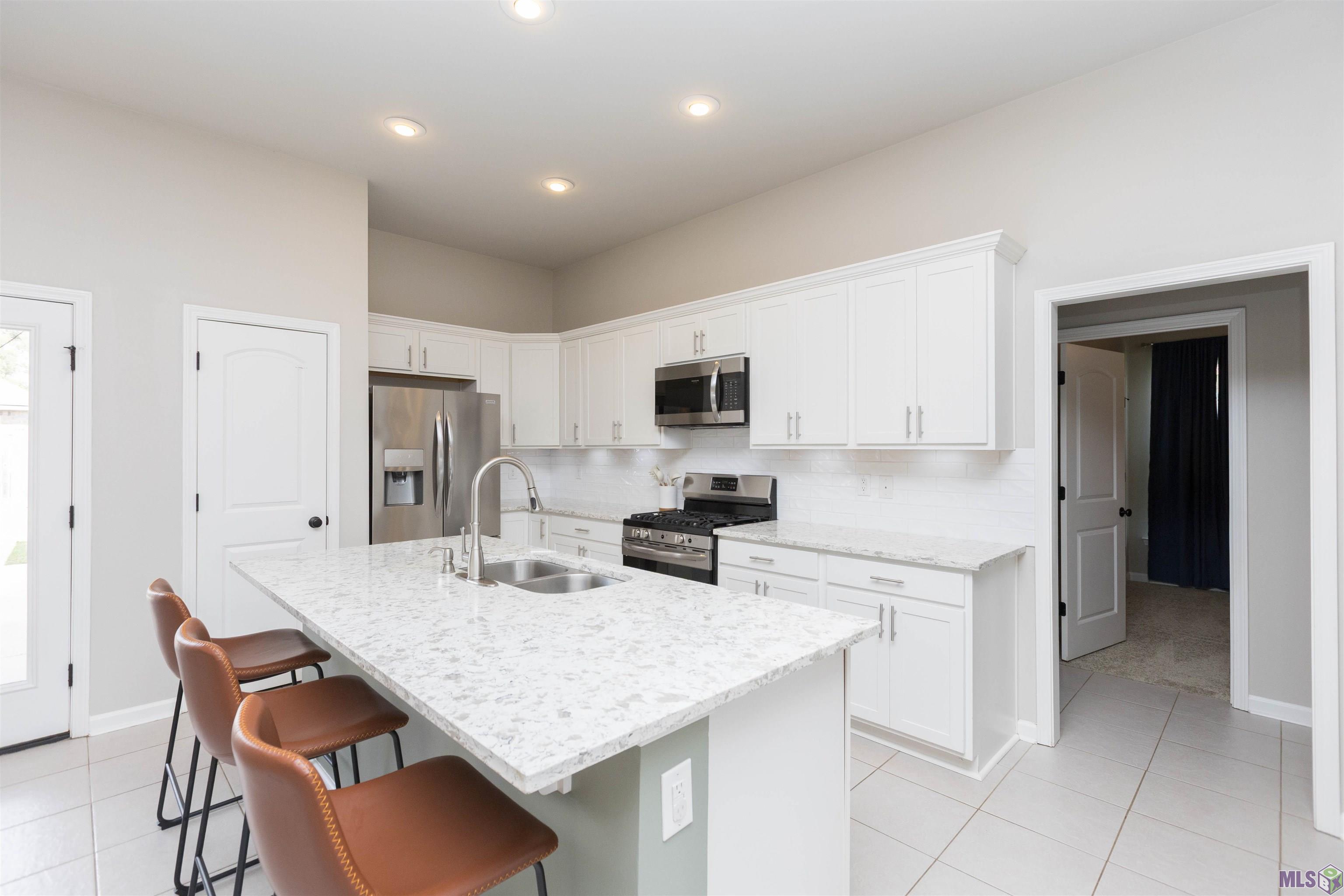 38497 Brown Road Prairieville, LA 70769 - Photo 4 of 25 Gallery Image 4