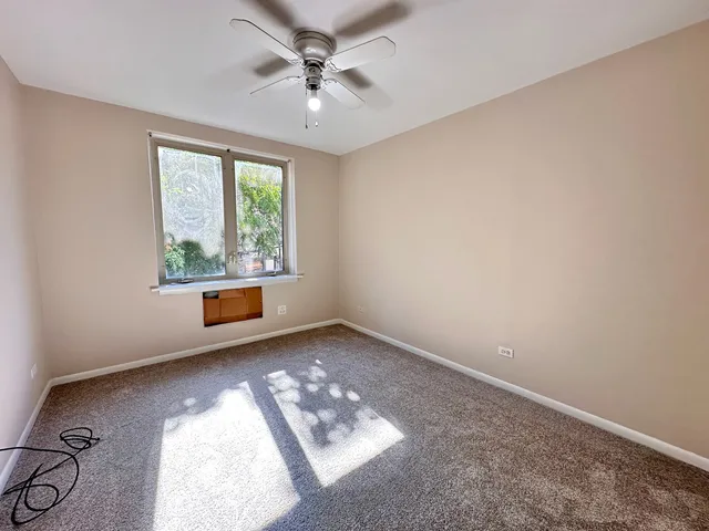 $2,800 | 435 West Oakdale Avenue, Unit 2E, Chicago, IL 60657