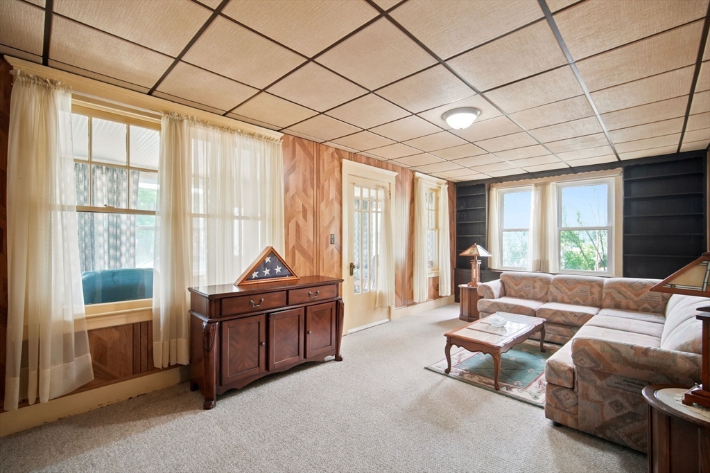 117 Burghardt Street Springfield, MA 01109 - Photo 15 of 42