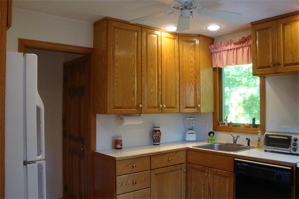 71 College Farm Road Waltham, MA 02451 - Photo 5 of 16 Gallery Image 5