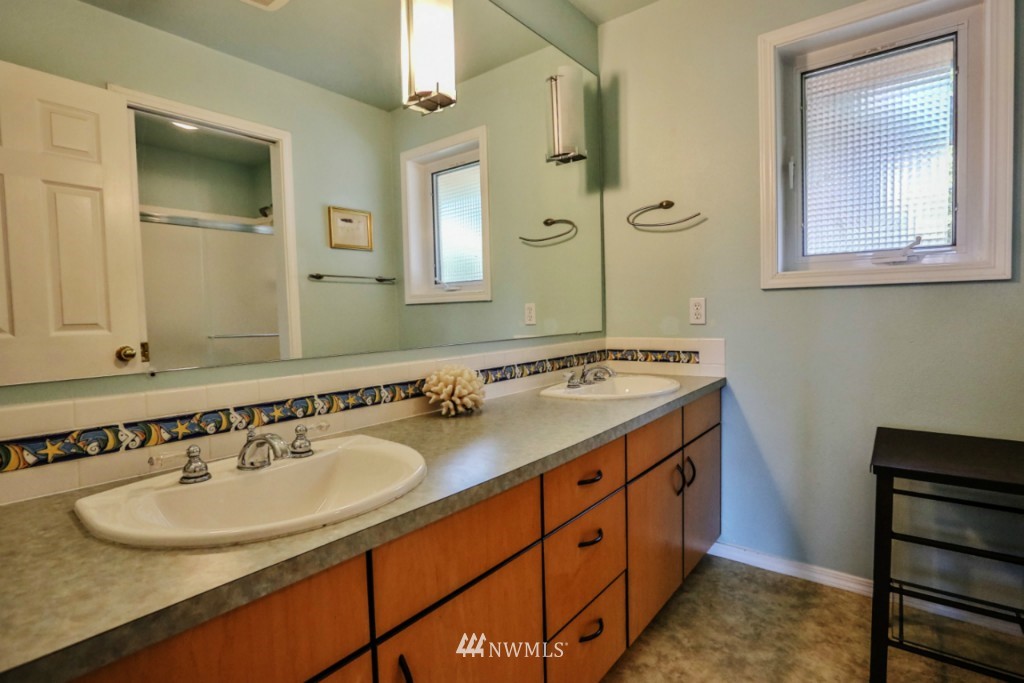 661 Cronquist Road Allyn, WA 98524 - Photo 15 of 24 Gallery Image 15