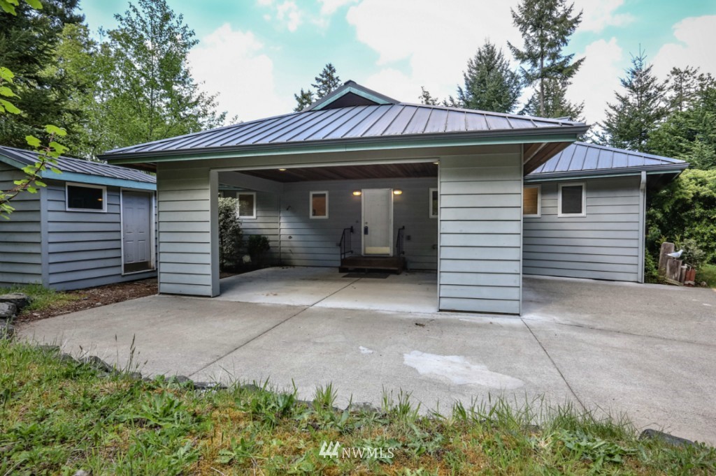 661 Cronquist Road Allyn, WA 98524 - Photo 4 of 24 Gallery Image 4