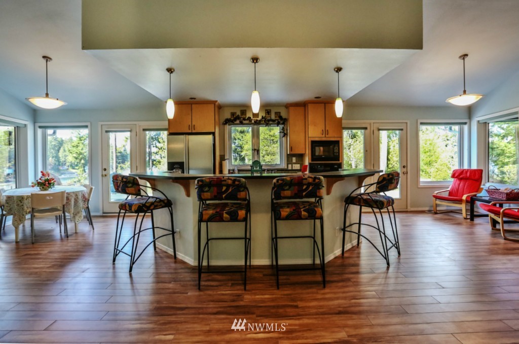 661 Cronquist Road Allyn, WA 98524 - Photo 6 of 24 Gallery Image 6