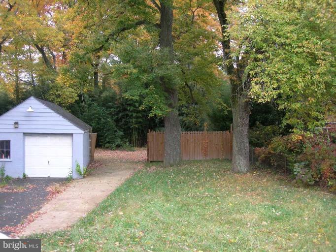 4029 Roberts Road Fairfax, VA 22032 - Photo 11 of 12 Garage 1