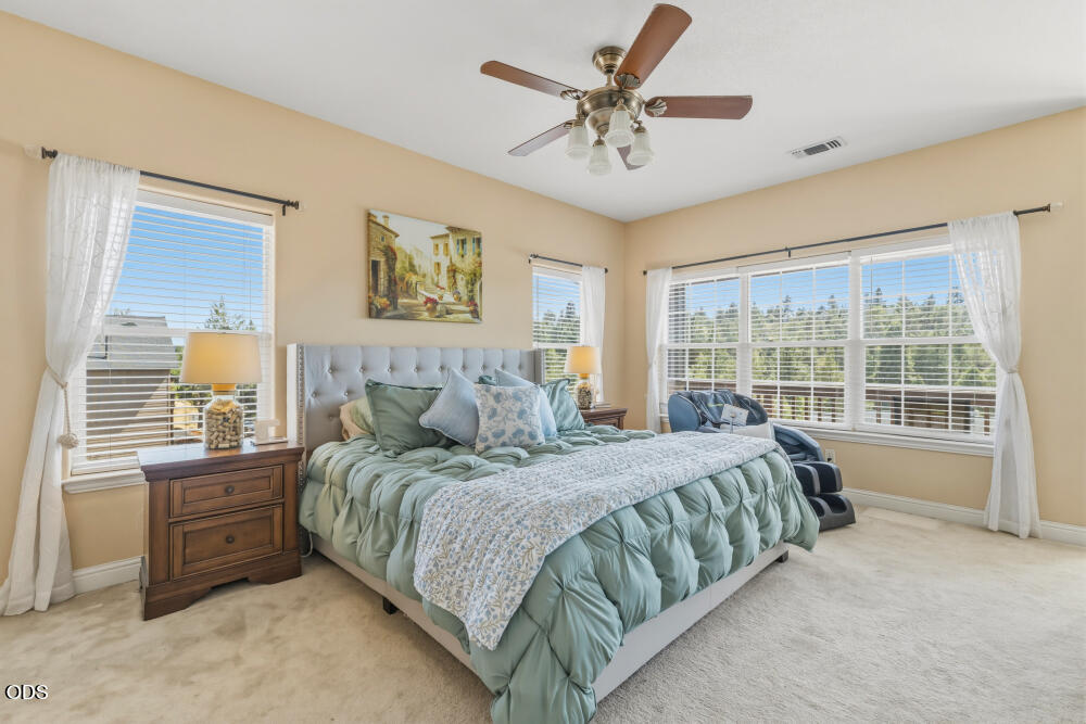 9629 Kestrel Road Klamath Falls, OR 97601 - Photo 29 of 73