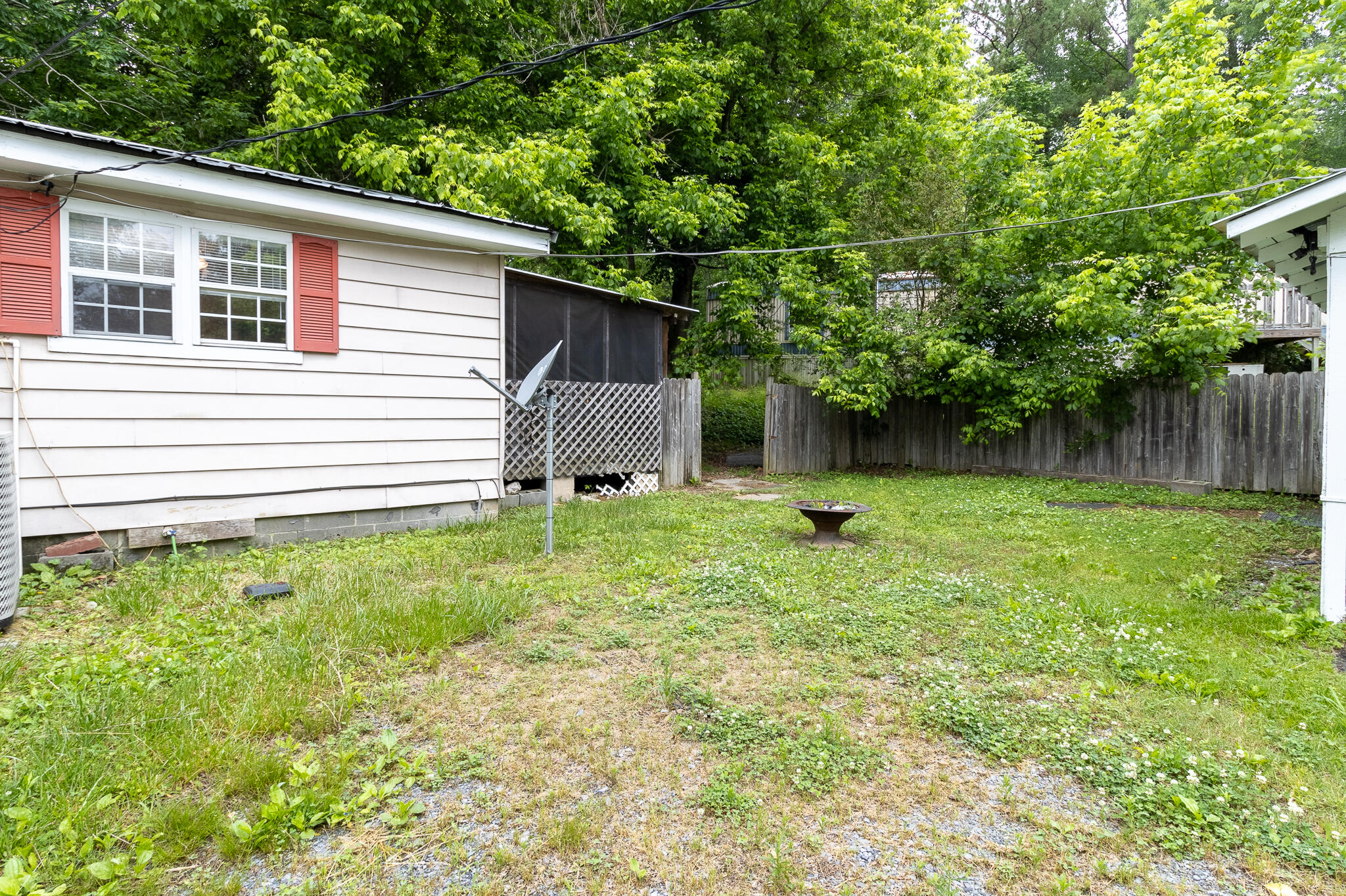 144 Richardson Drive Dalton, GA 30721 - Photo 11 of 11 144 Richardson-11