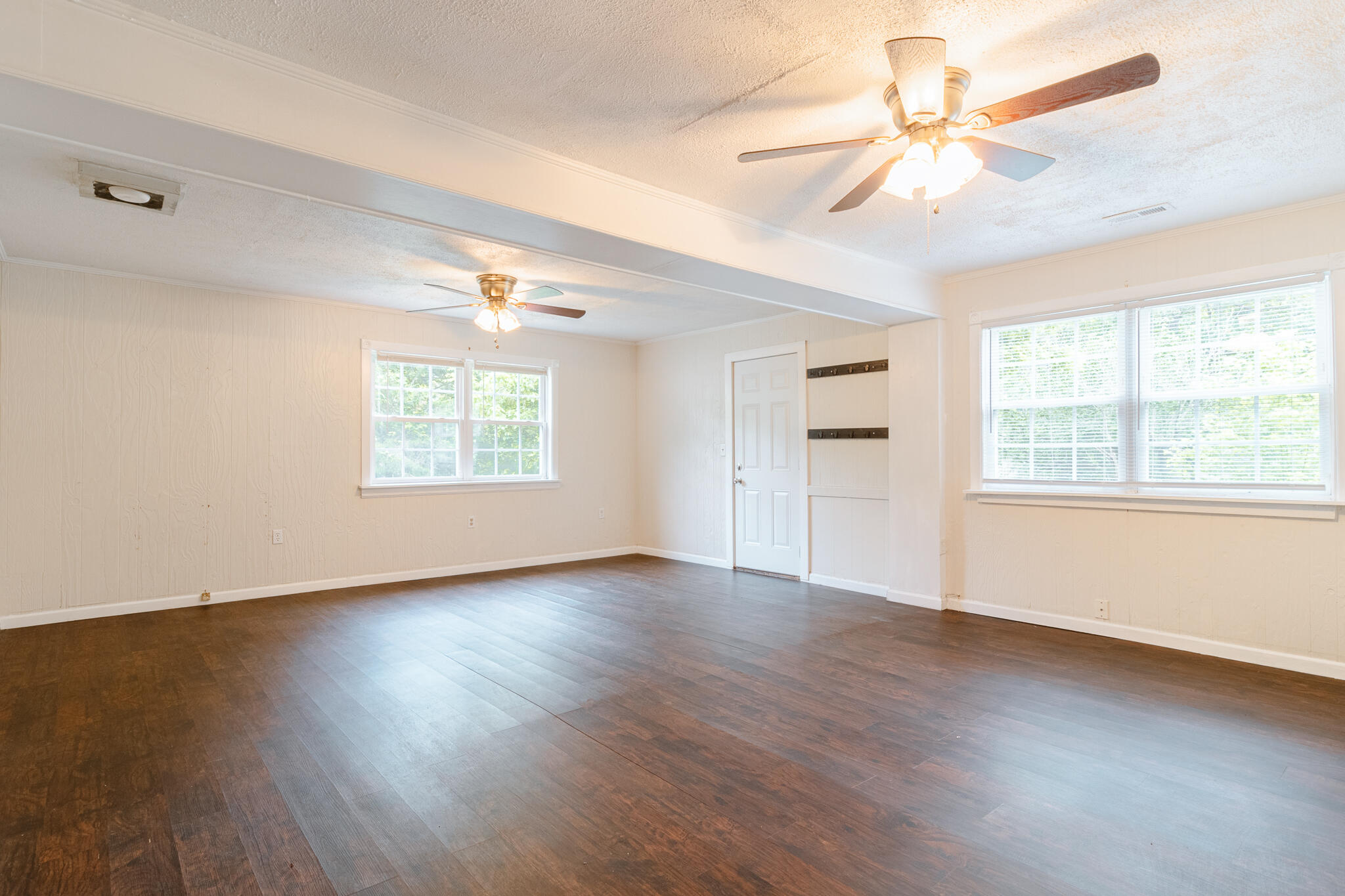 144 Richardson Drive Dalton, GA 30721 - Photo 2 of 11 144 Richardson-02