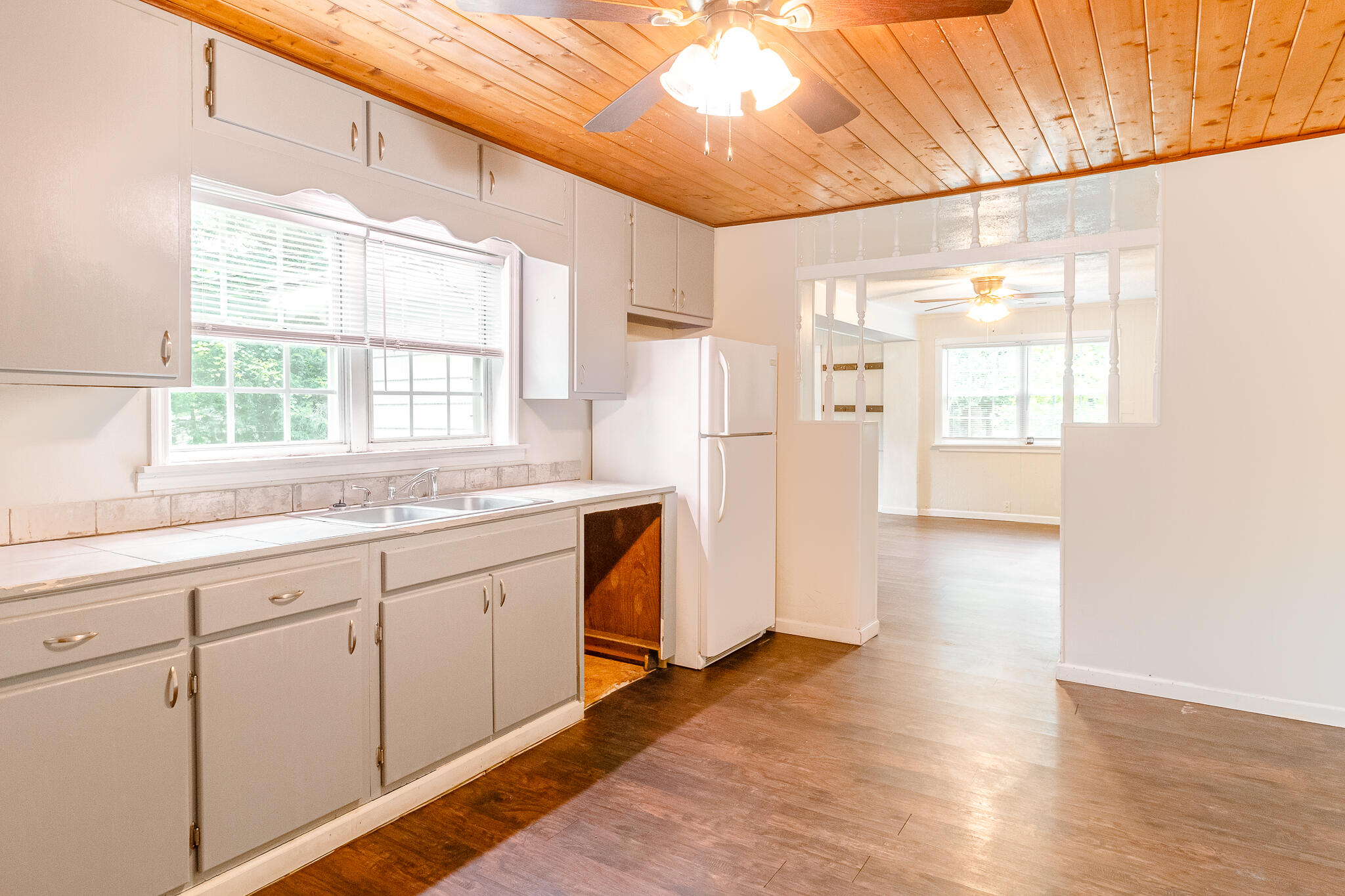 144 Richardson Drive Dalton, GA 30721 - Photo 6 of 11 144 Richardson-05