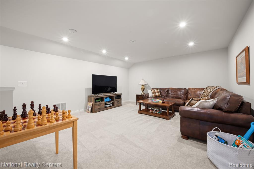 48796 Windfall Road Novi, MI 48374 - Photo 23 of 30