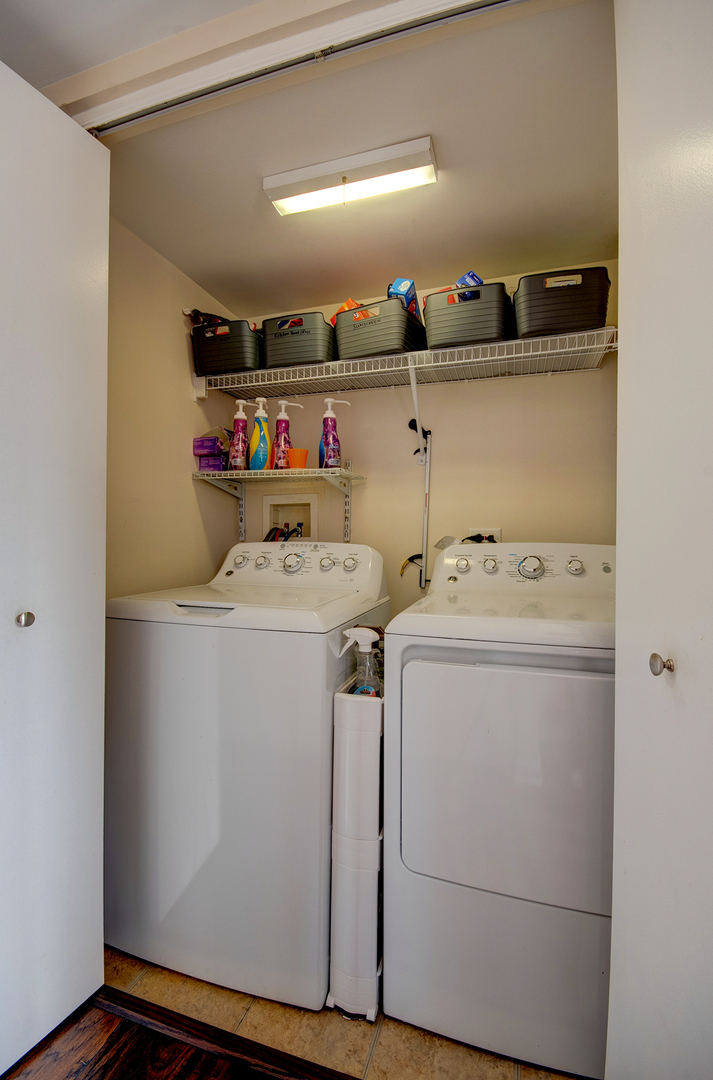 1504 Bluestem Lane Minooka, IL 60447 - Photo 14 of 27 a utility room with dryer and washer